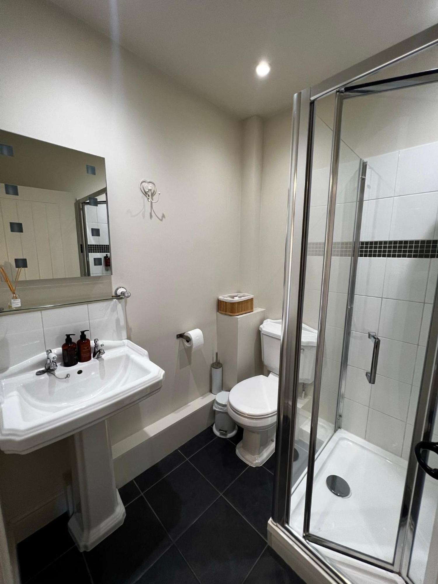 White Hart Bed & Breakfast Alton  Room photo
